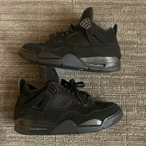 Jordan 4 “Black cat”